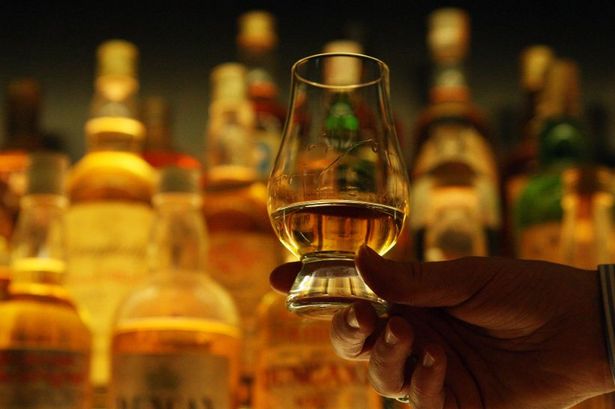 Irish whiskey tasting and food pairing trail. Galway City. Guided. 2 ½ hours