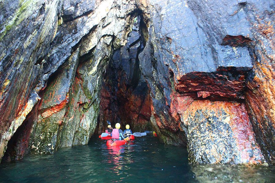 Sea Kayaking to the Connemara sea caves. Galway. Guided. 2½ hours.
