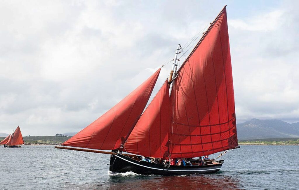 Sail in a traditional Galway Hooker & visit an island. Galway. Private guided.